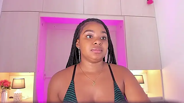 Snapshot of tamaraa_smiith chatting on March 2025 03:15:02 PM tamaraa smiith online show from March 2025 03:15:02 PM