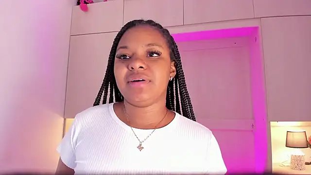 Snapshot of tamaraa_smiith chatting on March 2025 11:58:02 AM tamaraa smiith online show from March 2025 11:58:02 AM