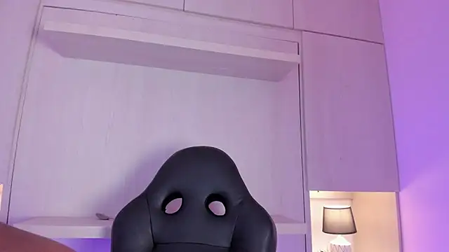 Snapshot of tamaraa_smiith chatting on October 2025 07:42:02 PM tamaraa smiith online show from October 2025 07:42:02 PM