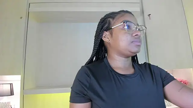 tamaraa smiith online show from June 2026 07:35:02 PM