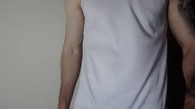 Snapshot of Kenner_fox77 chatting on March 2025 04:10:01 AM Kenner fox77 online show from March 2025 04:10:01 AM