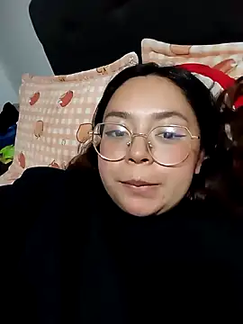 Peach-Lawrence online show from December 2024 01:14:01 AM