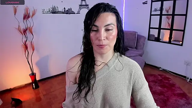 Snapshot of Elizabeth_taylor_b chatting on January 2025 05:50:01 PM Elizabeth taylor b online show from January 2025 05:50:01 PM