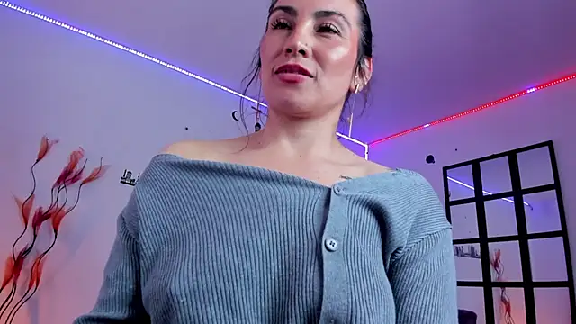 Snapshot of Elizabeth_taylor_b chatting on March 2025 09:24:02 PM Elizabeth taylor b online show from March 2025 09:24:02 PM