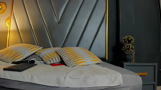 BrendaAdams  online show from March 2026 10:41:01 AM