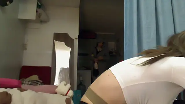 Snapshot of VanillaSeXy chatting on March 2026 06:30:02 AM VanillaSeXy online show from March 2026 06:30:02 AM