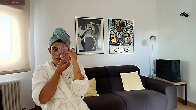 Arya 33 online show from October 2025 09:46:02 AM