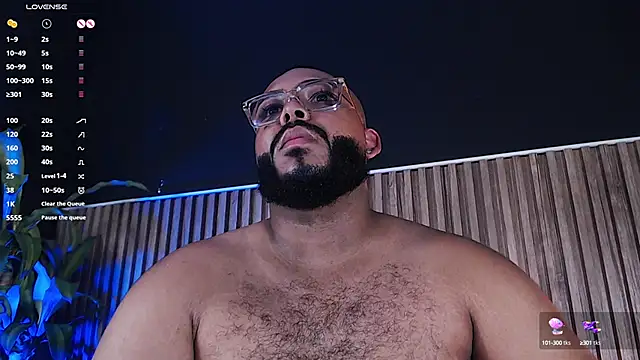 Snapshot of DilanJonnes_ chatting on January 2025 01:43:02 AM DilanJonnes online show from January 2025 01:43:02 AM