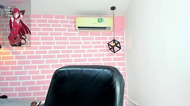 Snapshot of emy_0 chatting on January 2025 04:01:01 AM emy 0 online show from January 2025 04:01:01 AM