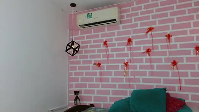 Snapshot of emy_0 chatting on February 2025 08:09:02 PM emy 0 online show from February 2025 08:09:02 PM