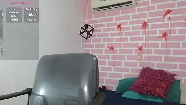 Snapshot of emy_0 chatting on March 2025 07:37:01 PM emy 0 online show from March 2025 07:37:01 PM