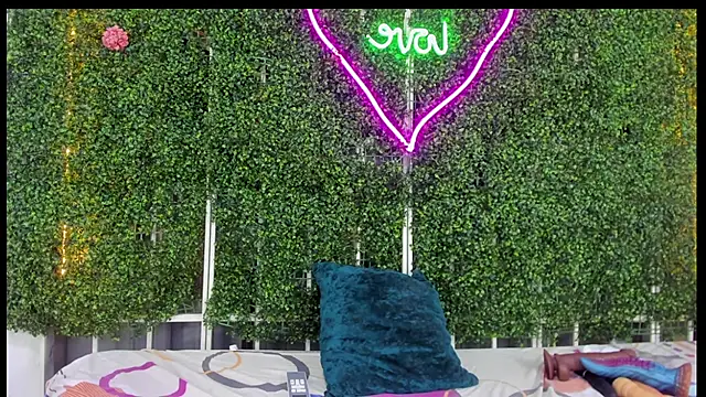 Snapshot of emy_0 chatting on March 2025 08:10:01 AM emy 0 online show from March 2025 08:10:01 AM