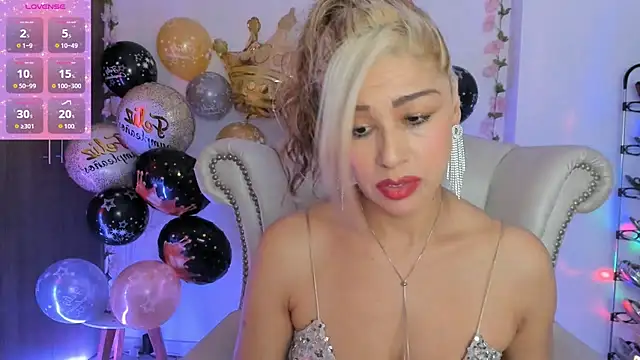 Isabelhot1 online show from June 2026 05:56:02 PM