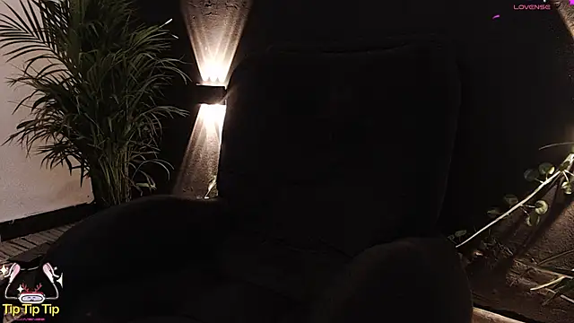 Snapshot of Ash_gusbig chatting on January 2025 01:36:01 PM Ash gusbig online show from January 2025 01:36:01 PM