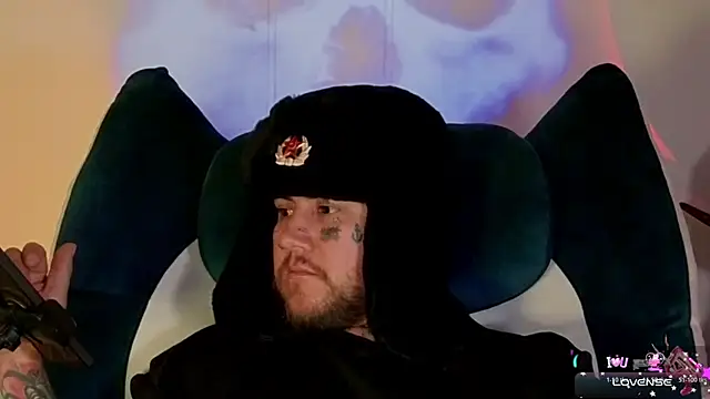 Snapshot of Ash_gusbig chatting on November 2025 03:28:01 AM Ash gusbig online show from November 2025 03:28:01 AM