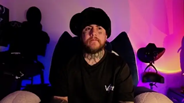 Snapshot of Ash_gusbig chatting on March 2026 03:45:01 AM Ash gusbig online show from March 2026 03:45:01 AM