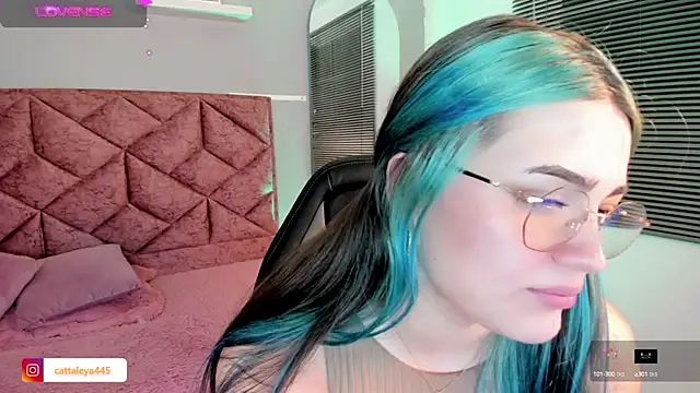 Snapshot of cattaleya___ chatting on January 2025 03:29:02 AM cattaleya online show from January 2025 03:29:02 AM