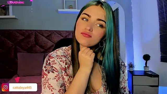 Snapshot of cattaleya___ chatting on January 2025 09:26:01 AM cattaleya online show from January 2025 09:26:01 AM