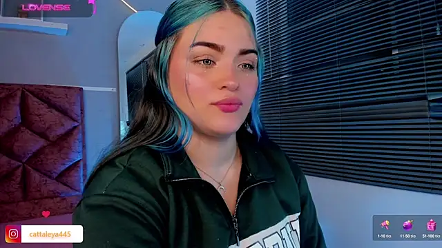 Snapshot of cattaleya___ chatting on January 2025 03:11:01 AM cattaleya online show from January 2025 03:11:01 AM