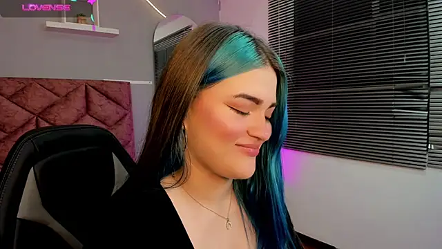 Snapshot of cattaleya___ chatting on January 2025 03:33:02 AM cattaleya online show from January 2025 03:33:02 AM