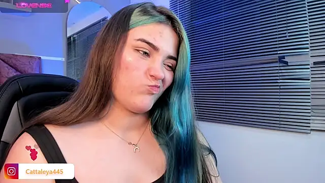 Snapshot of cattaleya___ chatting on February 2025 10:04:01 AM cattaleya online show from February 2025 10:04:01 AM