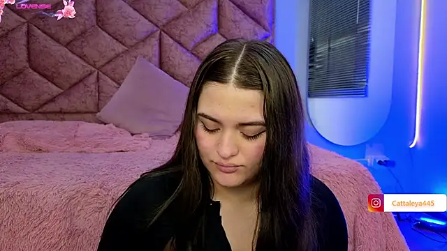 Snapshot of cattaleya___ chatting on March 2025 06:32:01 AM cattaleya online show from March 2025 06:32:01 AM