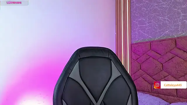 Snapshot of cattaleya___ chatting on March 2025 07:12:01 PM cattaleya online show from March 2025 07:12:01 PM