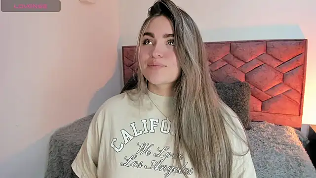 Snapshot of cattaleya___ chatting on September 2025 08:09:01 PM cattaleya online show from September 2025 08:09:01 PM