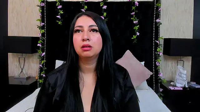 AshleeyPrincess online show from December 2025 01:53:01 PM