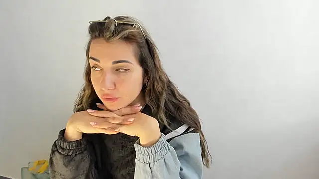 Summmmersky online show from March 2025 08:34:01 AM