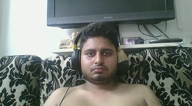 Snapshot of RyanHoran69@xh chatting on January 2025 03:18:02 PM RyanHoran69xh online show from January 2025 03:18:02 PM