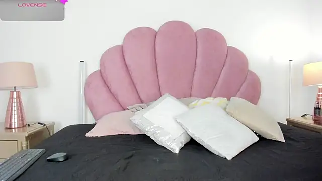 Snapshot of Paytonferrara chatting on March 2026 03:12:01 AM Paytonferrara online show from March 2026 03:12:01 AM