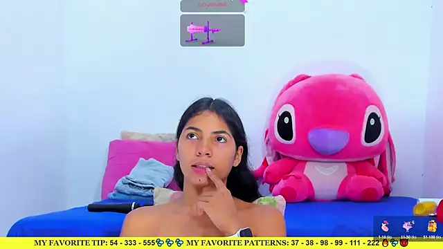 AriannaLewiis online show from May 2026 07:55:02 PM