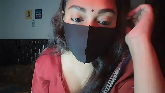 Most-Beautiful-Queen online show from November 2025 07:03:01 PM