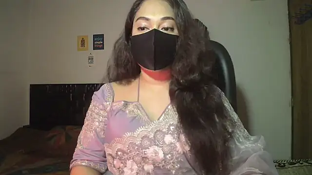 Most-Beautiful-Queen online show from March 2026 08:13:01 PM