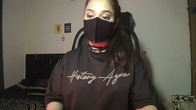 Most-Beautiful-Queen online show from May 2026 08:24:01 PM