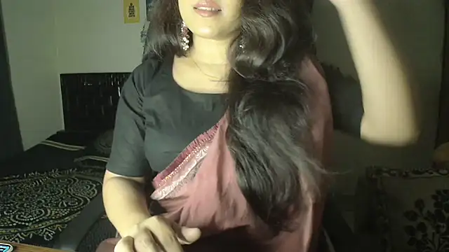Most-Beautiful-Queen online show from May 2026 06:57:02 PM