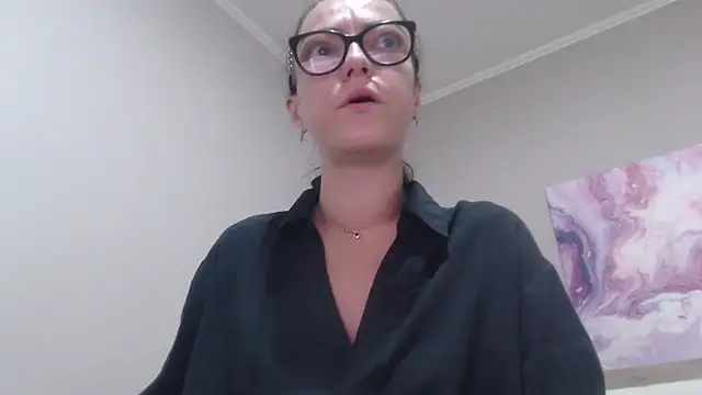 IzabelllNoir online show from June 2026 06:56:01 AM