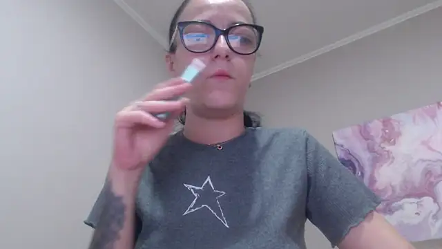 IzabelllNoir online show from June 2026 05:56:02 AM