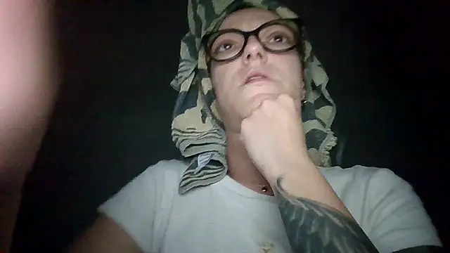 IzabelllNoir online show from June 2026 08:24:01 PM