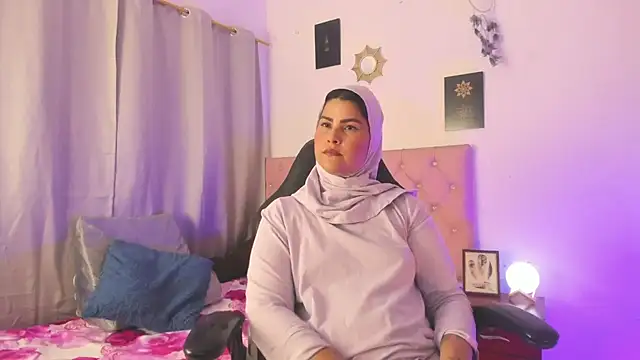 AishaAmin  online show from June 2026 12:26:01 PM