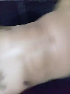 Snapshot of maikinhopL chatting on November 2025 03:05:01 AM maikinhopL online show from November 2025 03:05:01 AM