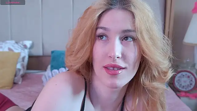 SerenaBennet online show from February 2025 09:22:02 AM