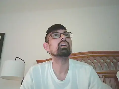 spence204011 online show from October 2025 02:48:01 AM