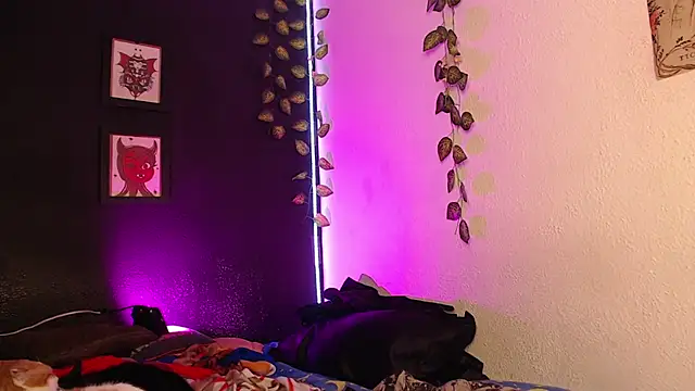 Snapshot of niakat_ chatting on March 2026 01:33:02 AM niakat online show from March 2026 01:33:02 AM