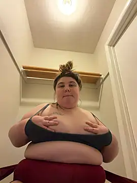 bbylexi04 online show from April 2026 09:29:01 AM