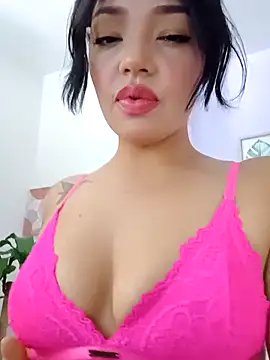 Sara LipsX online show from September 2025 03:34:01 PM