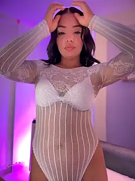 Sara LipsX online show from May 2026 01:11:02 AM