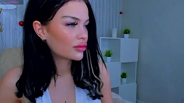 Snapshot of Angel_Sapphire_ chatting on December 2024 11:55:01 AM Angel Sapphire online show from December 2024 11:55:01 AM