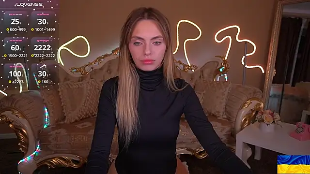 Snapshot of ChloeBrightt chatting on October 2025 07:53:01 PM ChloeBrightt online show from October 2025 07:53:01 PM